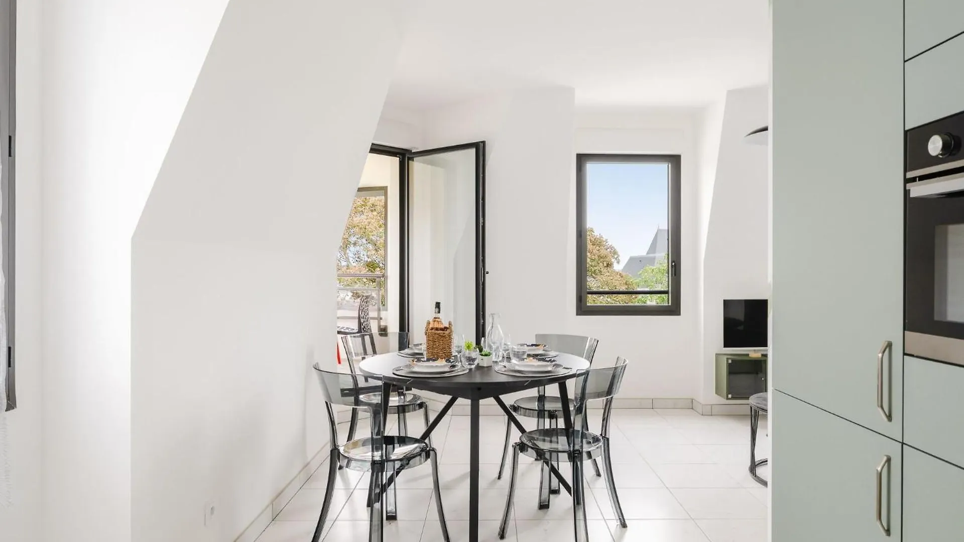 Apartment Residence Echauguette-3 By Interhome Dinard